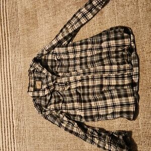 Sonoma plaid flannel size M